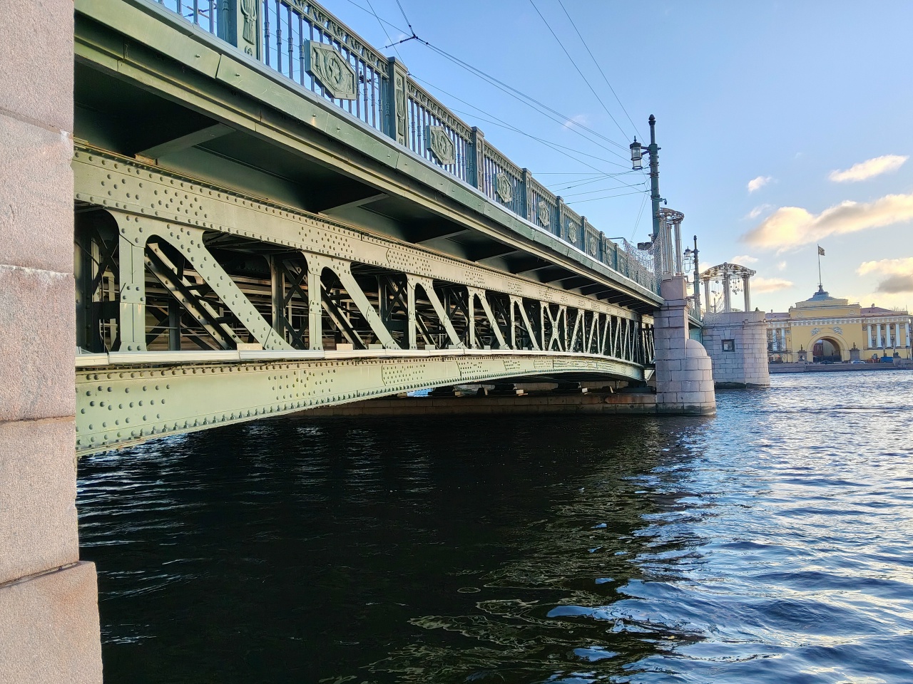 Разводные мосты Большой и Малой Невы центральной части Петербурга глазами проектировщика