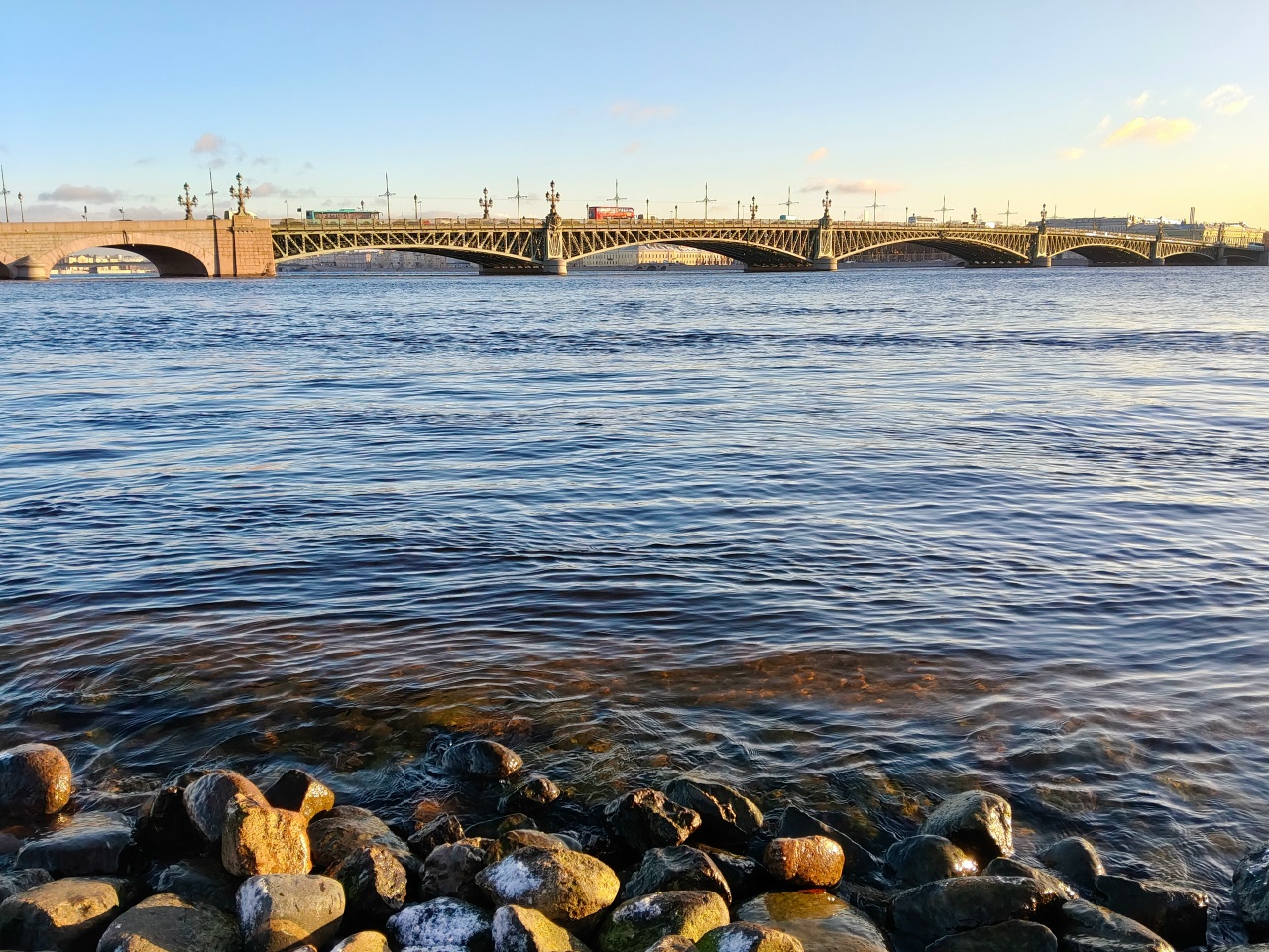 Разводные мосты Большой и Малой Невы центральной части Петербурга глазами проектировщика