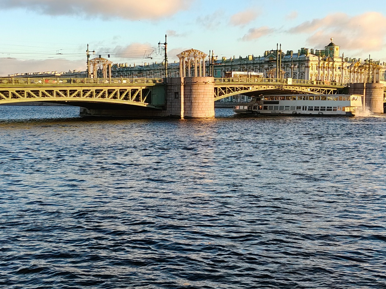 Разводные мосты Большой и Малой Невы центральной части Петербурга глазами проектировщика