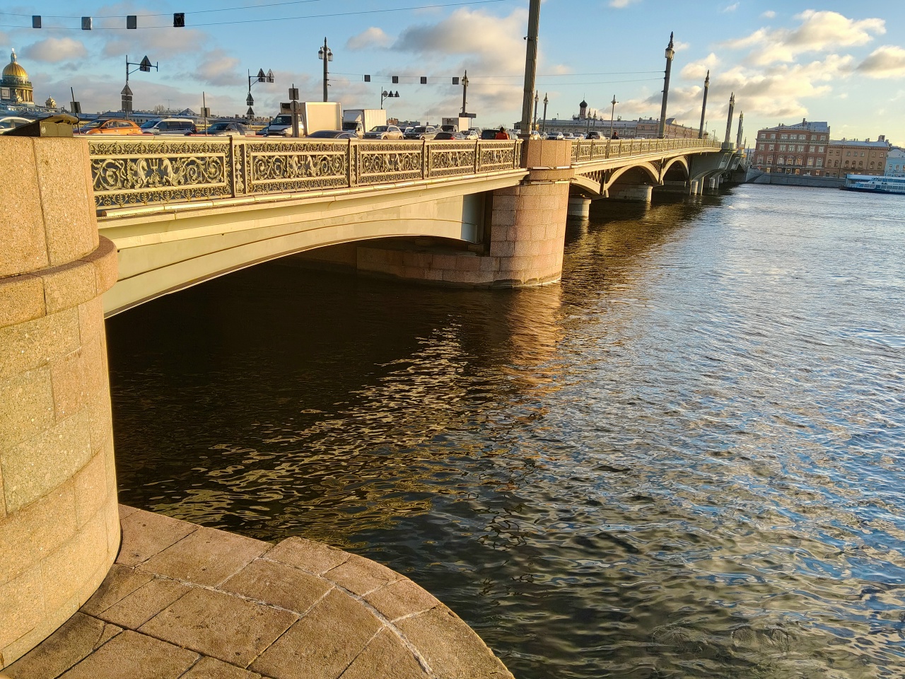 Разводные мосты Большой и Малой Невы центральной части Петербурга глазами проектировщика