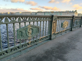 Картинка Разводные мосты Большой и Малой Невы центральной части Петербурга глазами проектировщика Агентства Путешествий и Экскурсий ЭКЛЕКТИКА